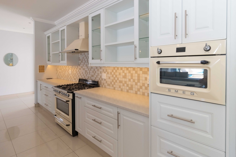 5 Bedroom Property for Sale in Val De Vie Estate Western Cape